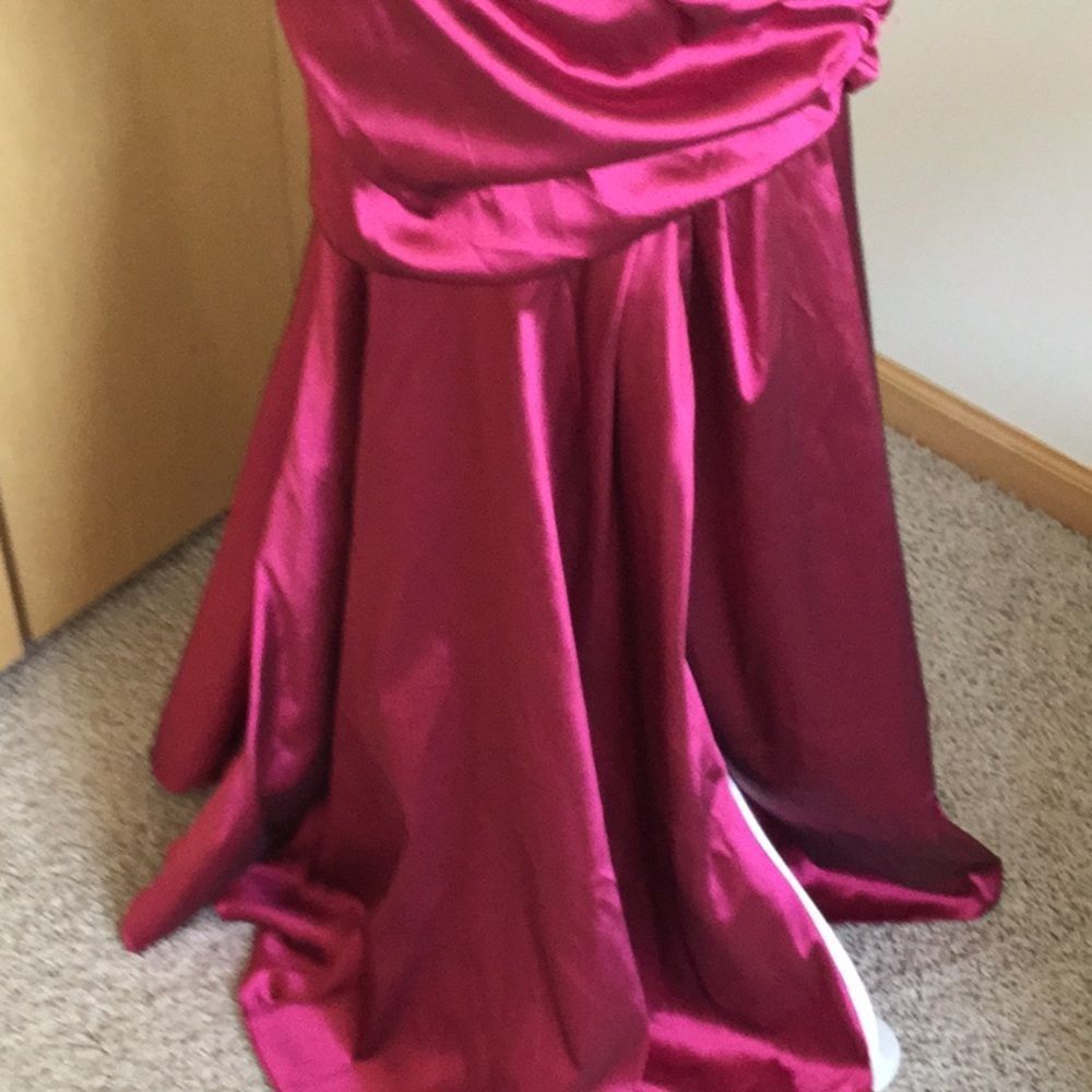 Theia Ruched Stretch Taffeta Gown - Picture 8 of 8